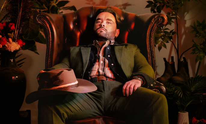 Adam Rowe – Fashionism